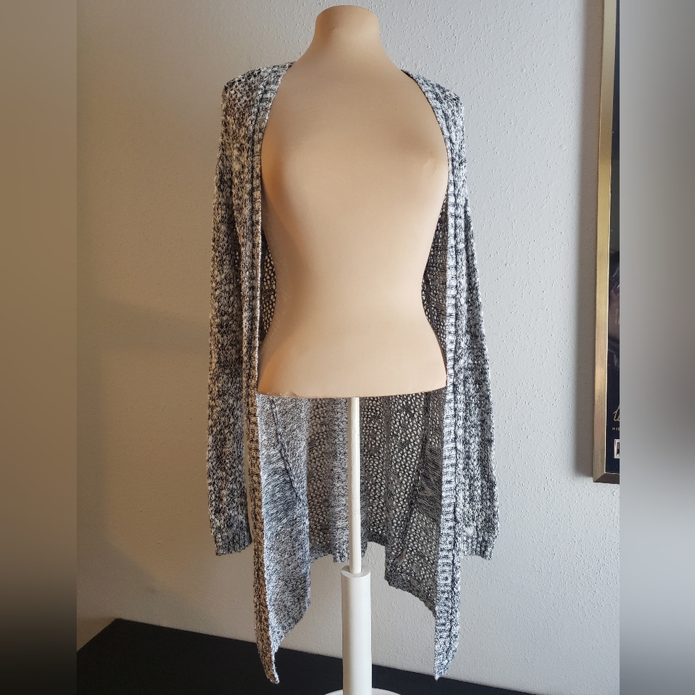 Arizona Jean Company Gray Long Sleeve Open Front Open Knit Sweater